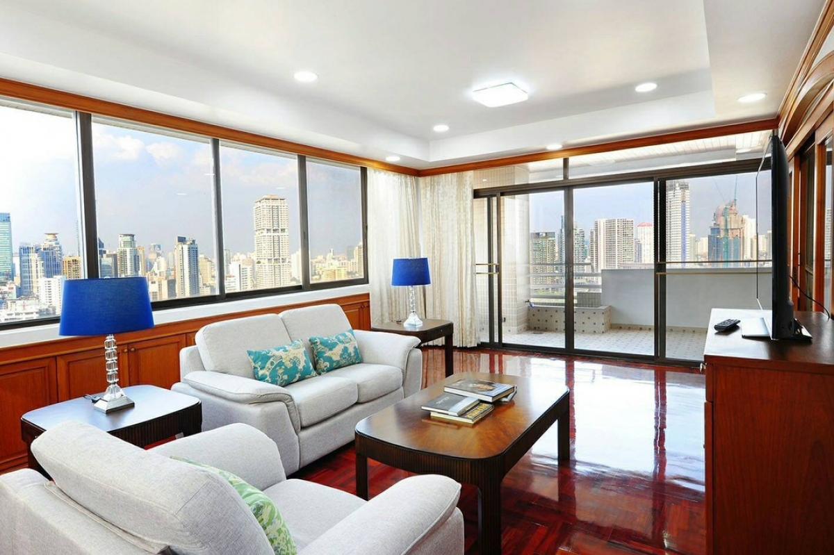 For RentCondoSukhumvit, Asoke, Thonglor : For Rent 350sqm Pet Friendly Condo : Project Ruamsuk Condominium 3B4B + Maid Room only 120,000THB/month