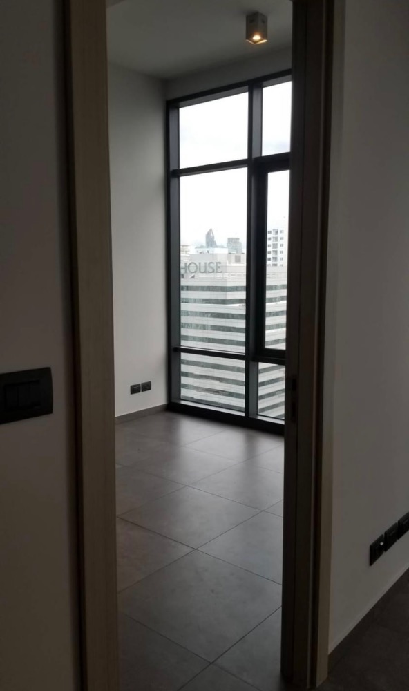 Ns: For Sale!!  The loft Asoke Loading...