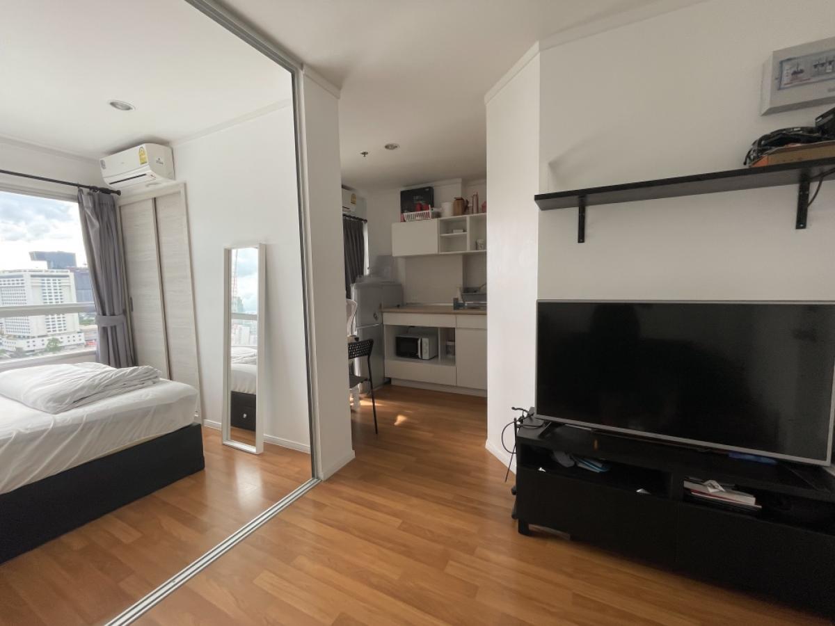 Urgent sale!! Lumpini Park Condo Rama 9 Ratchada Loading...