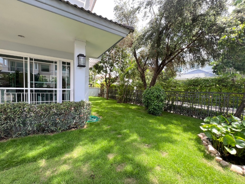 Single house for rent 🏡Nantawan Sathorn-Ratchapruek 🌟#complete  with furniture throughout the house #Very  close to BTS Bang Wa ✨ Price only 70,000 baht!!! Loading...