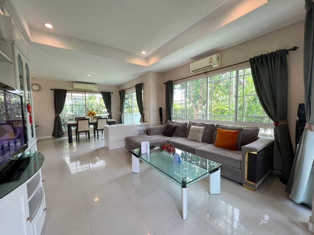 Single house for rent 🏡Nantawan Sathorn-Ratchapruek 🌟#complete  with furniture throughout the house #Very  close to BTS Bang Wa ✨ Price only 70,000 baht!!! Loading...