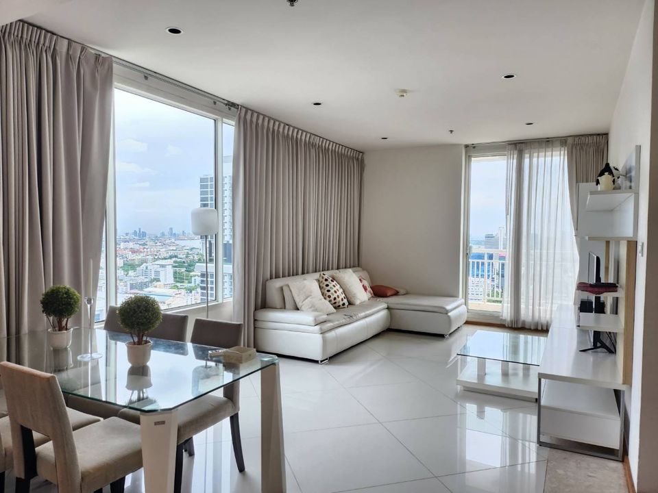 For RentCondoSathorn, Narathiwat : The Empire Place Sathorn 3 bedrooms, 3 bathrooms, 130 sq m.