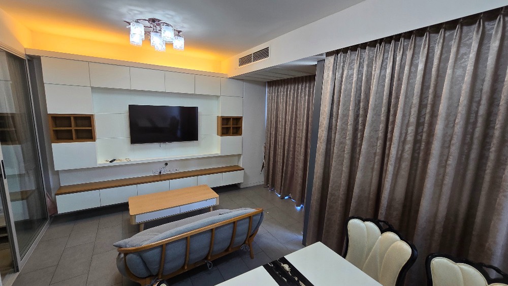 S-SMRU106 Condo for sale Siamese Ratchakru Phahonyothin 48, 23rd floor, 62 sqm. 2 bed - 2 bath, 8.5million 064-959-8900 Loading...