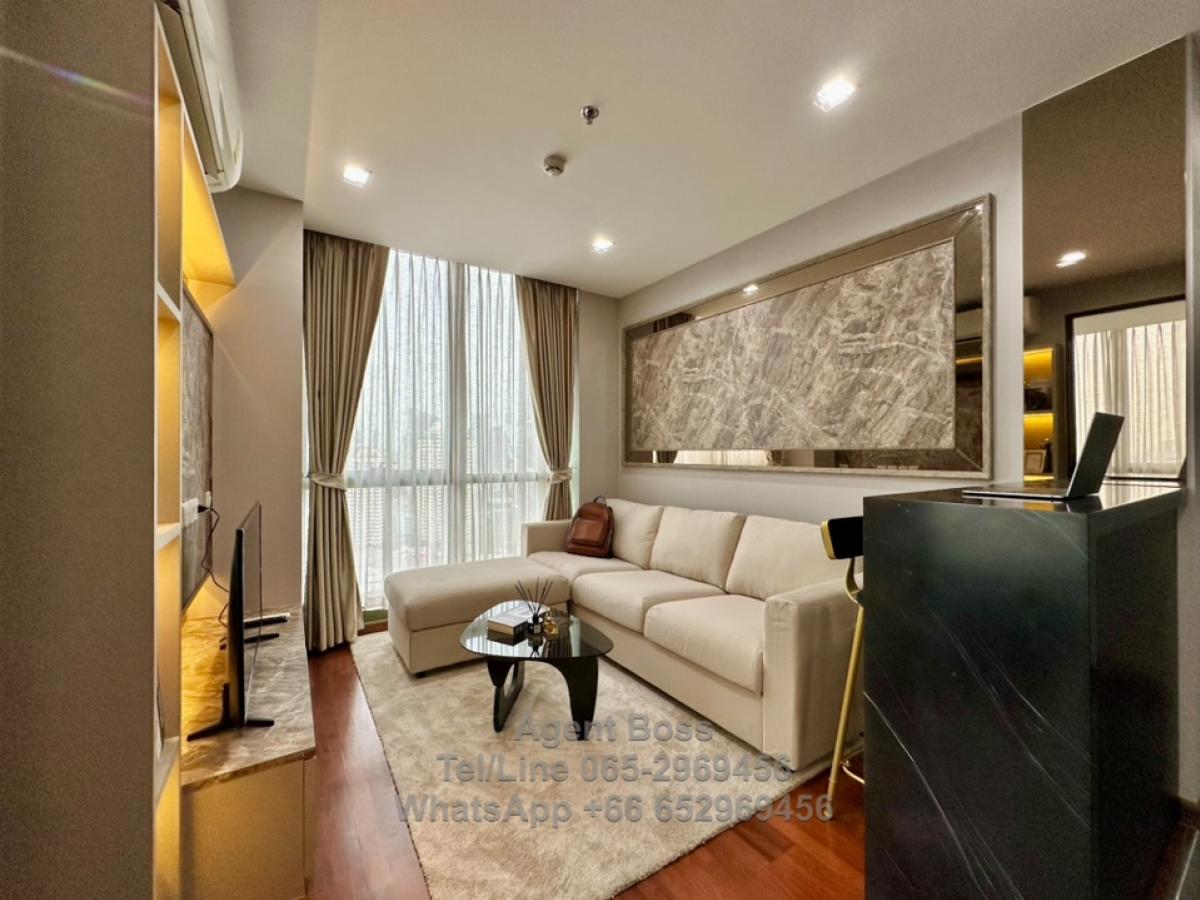 For RentCondoRatchathewi,Phayathai : For rent, 5 minutes walk from BTS Ratchatewi, walkable to Siam, private lift on 32nd floor @ Wish Signature Midtown Siam.