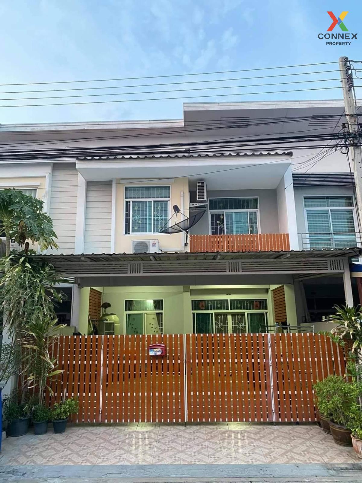 For SaleTownhomePathum Thani,Rangsit, Thammasat : For Sale Townhouse/Townhome  ,  Phonphat Thaisomboon 3 - Rangsit Khlong 3 , Khlong Sam , khlong Luang , Pathum Thani , CX-101189