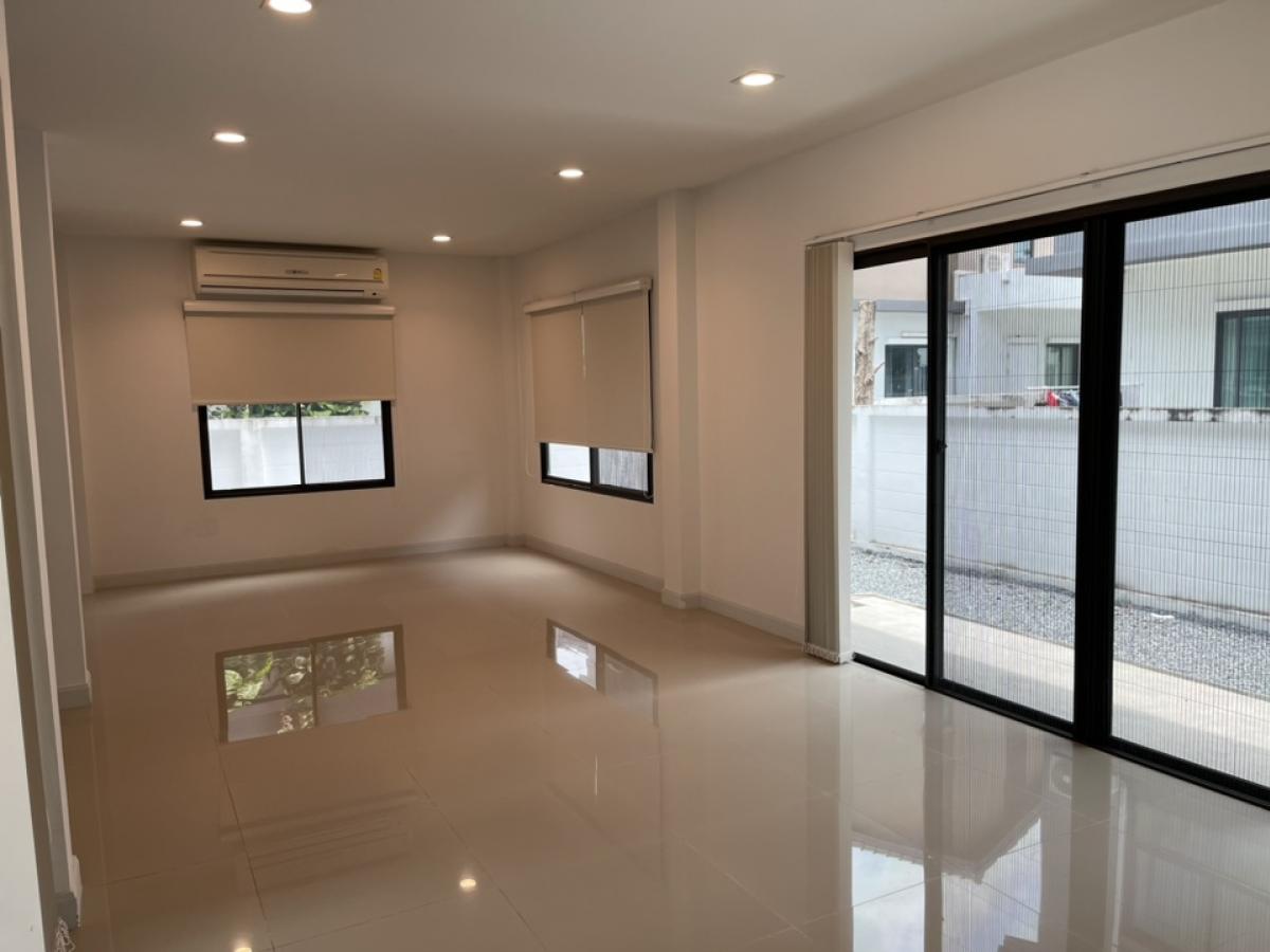 Single house for sale, Vario Suvarnabhumi (Vario Suvarnabhumi) Loading...