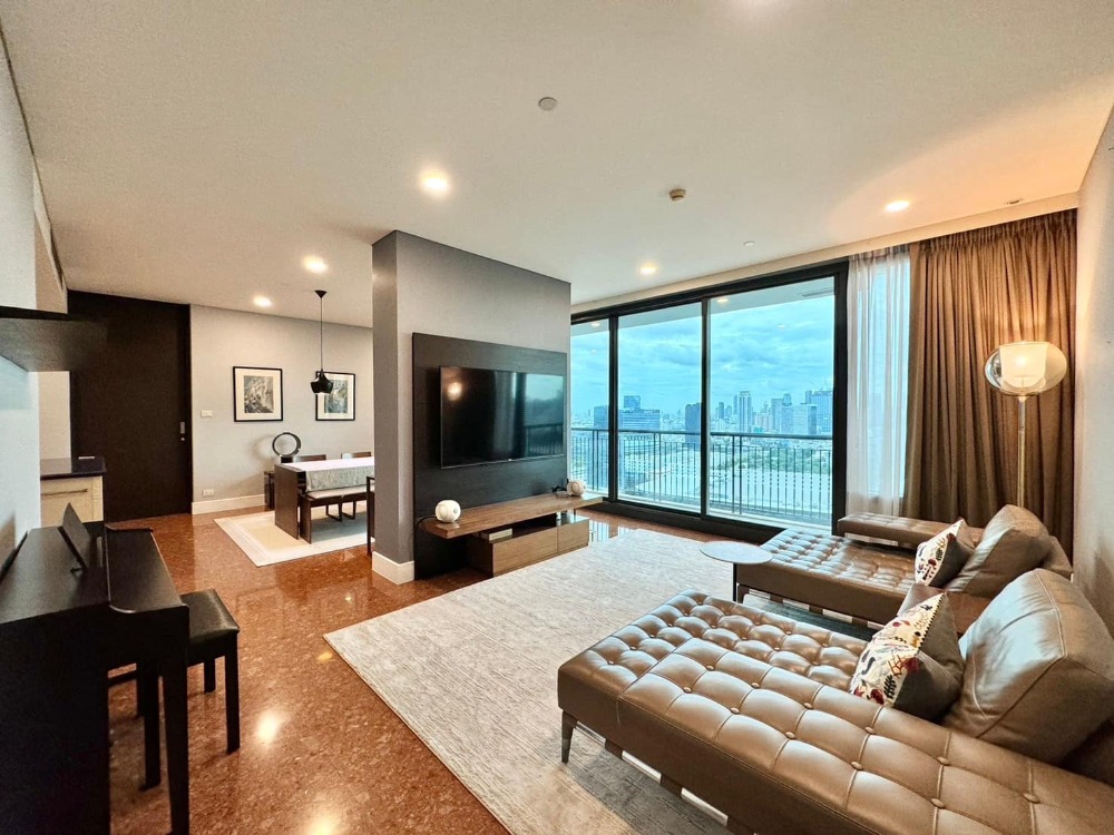 ขายคอนโดสุขุมวิท อโศก ทองหล่อ : Aguston Sukhumvit 22 ขนาด 3 ห้องนอน 3 ห้องน้ำ 151 ตร.ม. DBC-2-S307