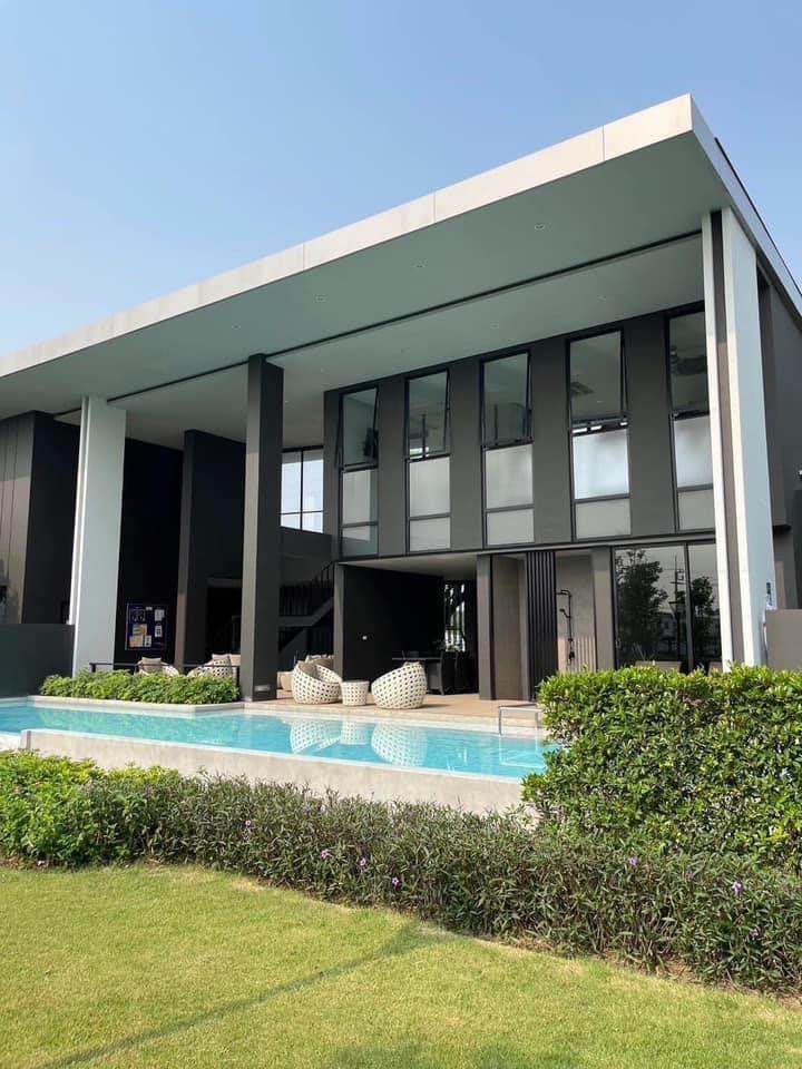 For RentTownhomePathum Thani,Rangsit, Thammasat : Townhouse for rent, corner plot, Grand Pleno Phahon Yothin Vibhavadi, 3 bedrooms, 2 bathrooms, 1 kitchen, 1 living room, 1 storage room, size 18.30 sq m.