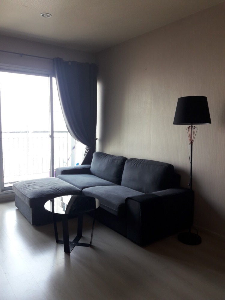 For SaleCondoRatchadapisek, Huaikwang, Suttisan : Near MRT Huai Khwang ✨ Life Ratchadapisek / 2 Bedrooms (SALE WITH TENANT), Life Ratchadapisek / 2 Bedrooms (SALE WITH TENANT) LIL165