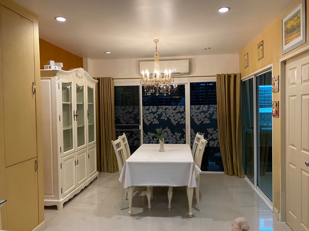 ให้เช่าทาวน์โฮมสาทร นราธิวาส : Thanapat Haus TownHome 3 Storey for RENT!!! 🏡📌