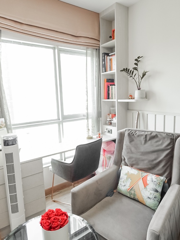 Looking for investors to sell a condo, Supalai Veranda Rama 9, get a beautiful room, fully built-in, decorated for over 8 hundred thousand, full of furniture and electrical appliances. Loading...