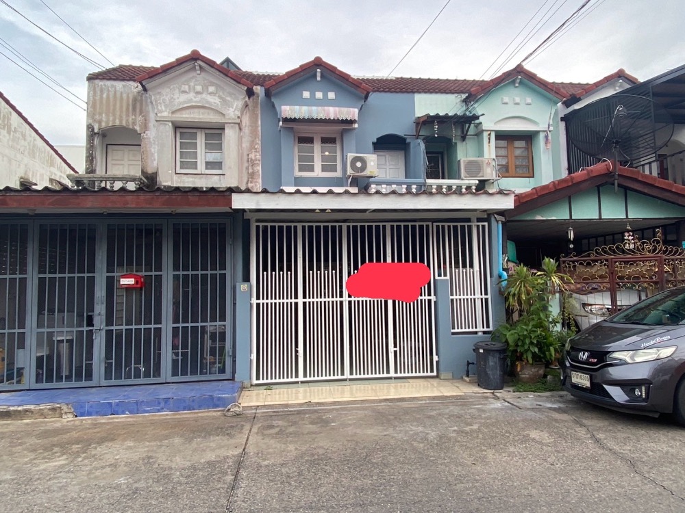 ขายทาวน์โฮมปทุมธานี รังสิต ธรรมศาสตร์ : ขายบ้านรีโนเวทใหม่หมู่บ้านรินทร์ทอง คลองสอง ลำลูกกา ใกล้สถานีรถไฟฟ้าคูคต เพียง 4.6 Km.
