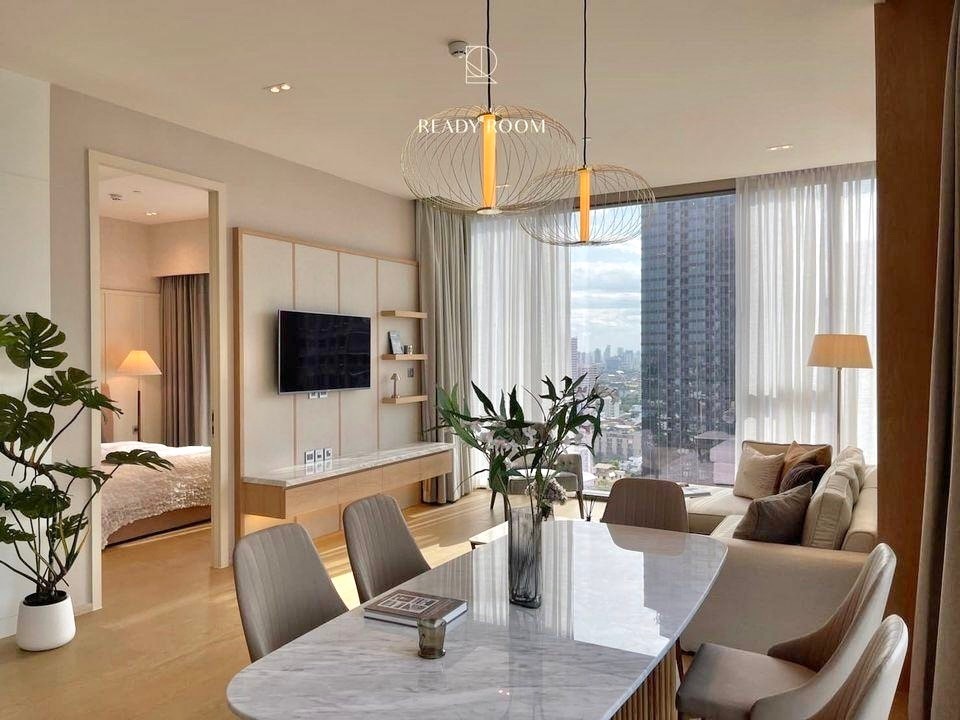 ให้เช่าคอนโดสุขุมวิท อโศก ทองหล่อ : The Luxury Condo for Rent | The Strand Thonglor. 2 bedrooms size 91 sq.m. Nice Room! Fully Furnished!