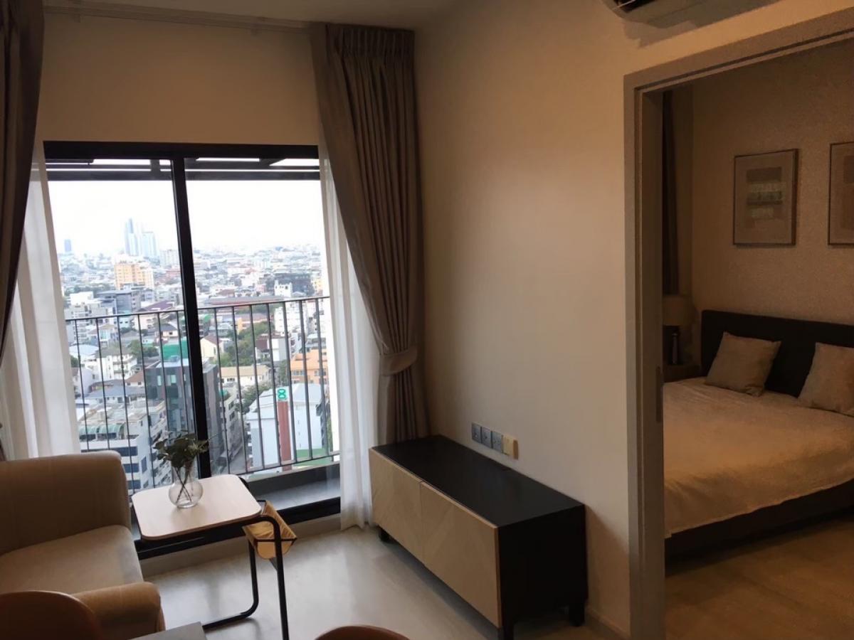For RentCondoSathorn, Narathiwat : Great price‼️✨Knightsbridge Sathorn 1 bedroom 25 sq m. 19k/mo Interested, contact 065-242-6835 Ms. Gift