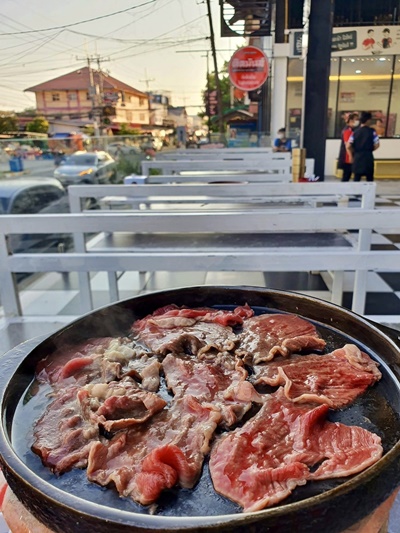 เซ้งร้านค้า/ตลาดนัดระยอง : เซ้งด่วน ร้านปิ้งย่าง-หมูกระทะ ถนนสายล่าง ระยอง มีที่จอดรถ ฟรีค่าเช่าแล้ว 7 เดือน มูลค่า 245,000 บ คุ้มมากก