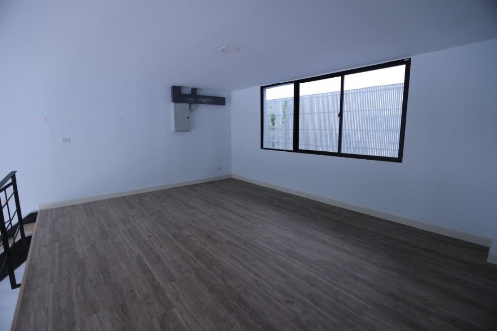 For SaleHome OfficeKaset Nawamin,Ladplakao : S-NNLK101 For sale, Home Office Nirvana at Work Lat Phrao-Kaset Nawamin, size 62 sq m., 4.5 floors, usable area 450 sq m., 1 bedroom, 4 bathrooms, 18 million, 063-759-1967