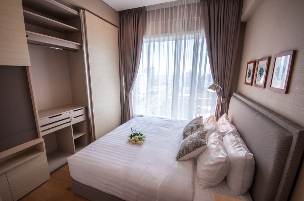 For SaleCondoLadprao, Central Ladprao : S-TRSD109 Condo for sale, The Saint Residences, 30th floor, Building B, city view, 30 sq m., 1 bedroom, 1 bathroom, 3.39 million, 064-959-8900