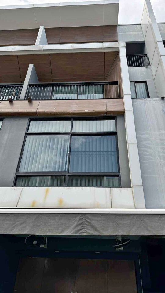 For RentTownhomePattanakan, Srinakarin : Townhouse for rent, 3 and a half floors, Arden Village, Phatthanakan