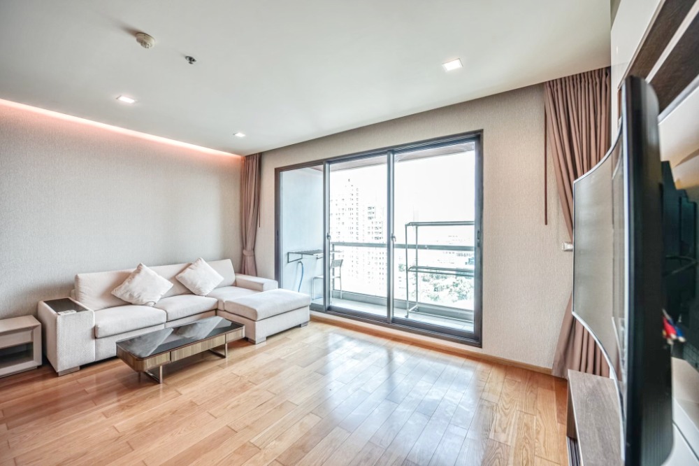 For RentCondoSathorn, Narathiwat : 7381😊 For RENT 2 bedrooms for rent🚄near BTS Saint Louis🏢The Address Sathorn 🔔Area: 80.00 sq m.💲Rent: 55,000฿📞O99-5919653,065-9423251✅LineID:@sureresidence