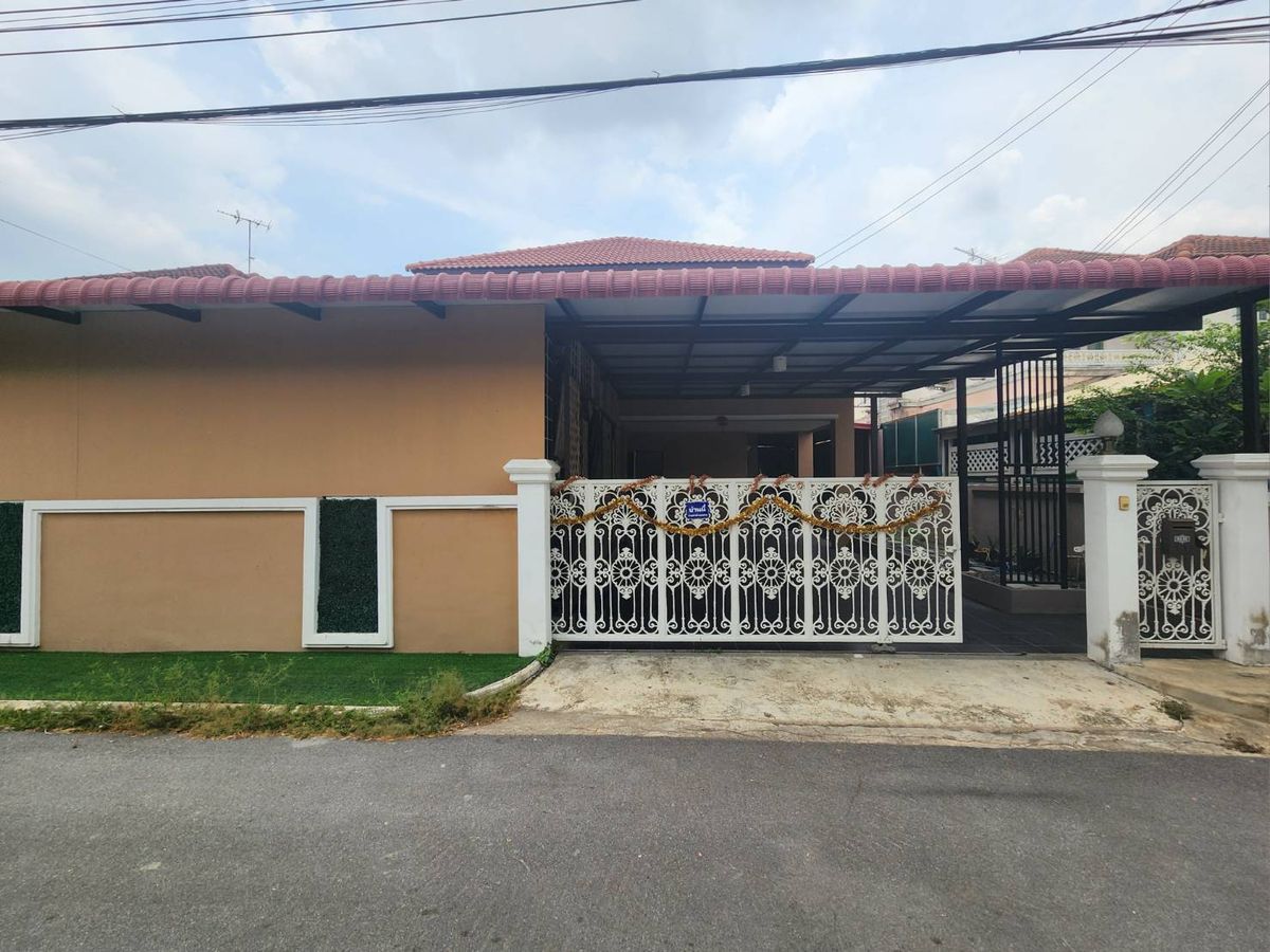 ให้เช่าบ้านนวมินทร์ รามอินทรา : ให้เช่าบ้านเดี่ยว เค.ซี.พาร์ควิลล์ 3 ใกล้ โรงเรียนนวมินทราชินูทิศ สตรีวิทยา 2 เพียง 10 นาที