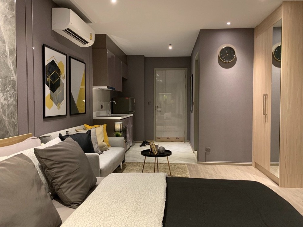 For sale and rent Rhythm Ekkamai near BTS Ekkamai Loading...