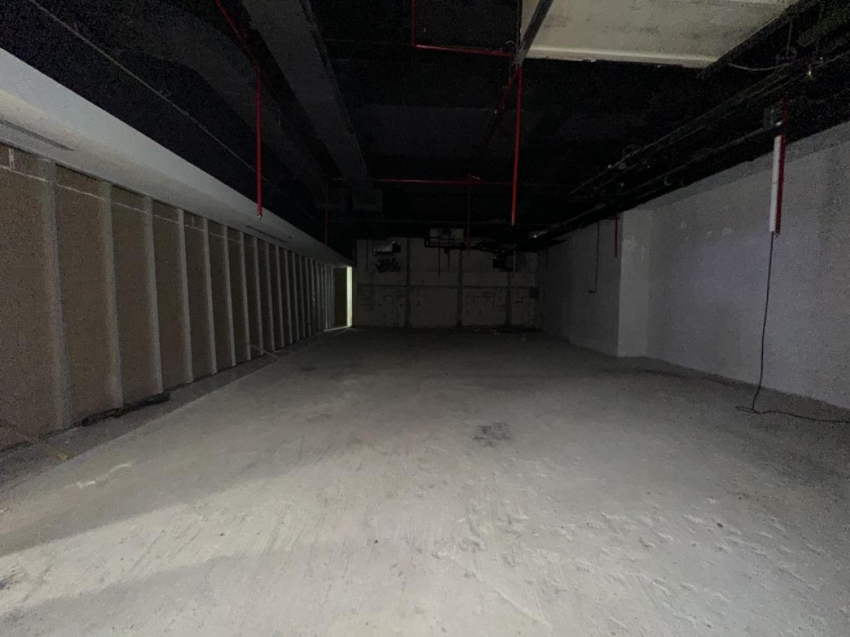 NH33-Project space for rent in Rama 9-Cultural Center area Loading...