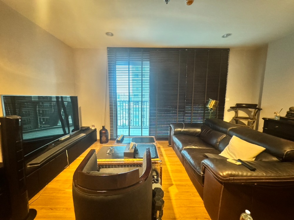 ขายคอนโดสาทร นราธิวาส : ขายด่วนๆ ฟิวส์ จันทน์-สาทร  ชั้นสูง ห้องสวย วิวเมือง พร้อมอยู่ !!