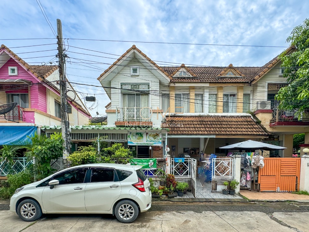 ขายทาวน์โฮมมีนบุรี-ร่มเกล้า : ทาวน์เฮ้าส์ พูนสินธานี 3 / 3 ห้องนอน (ขาย), Poonsin Thani 3 / Townhouse 3 Bedrooms (FOR SALE) COF566