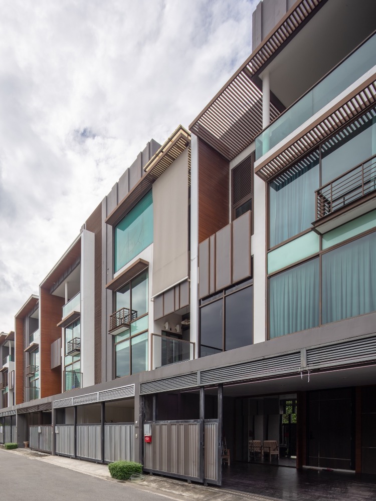 For SaleTownhomeOnnut, Udomsuk : Luxury Townhome @Residence65