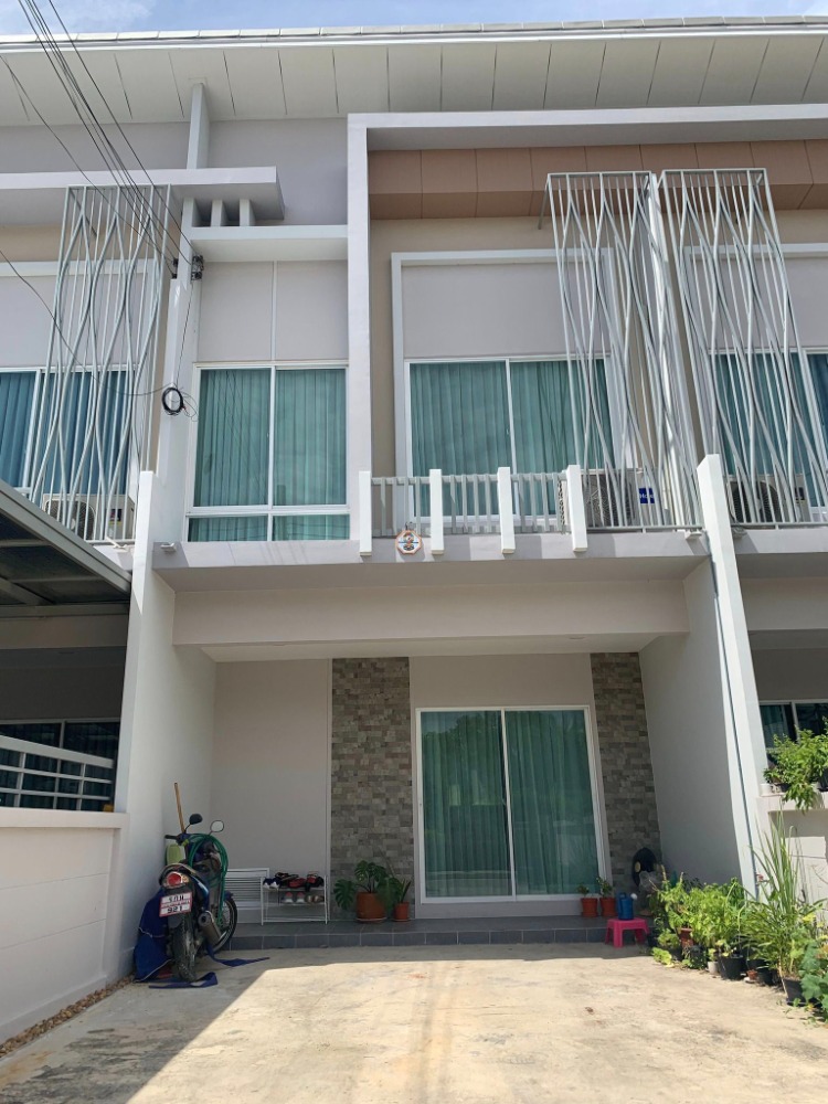 ให้เช่าทาวน์โฮมรัตนาธิเบศร์ สนามบินน้ำ พระนั่งเกล้า : ให้เช่าทาวน์โฮม เดอะ เมทโทร รัตนาธิเบศร์ (The Metro Rattanathibet) วิวหน้าสวน ใกล้รถไฟฟ้าสถานีไทรม้า,พระนั่งเกล้า