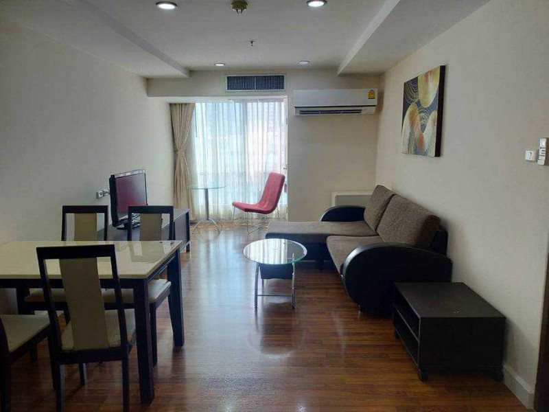 Condo for rent, The Trendy Condominium project, 65 sq m., near BTS Nana Loading...