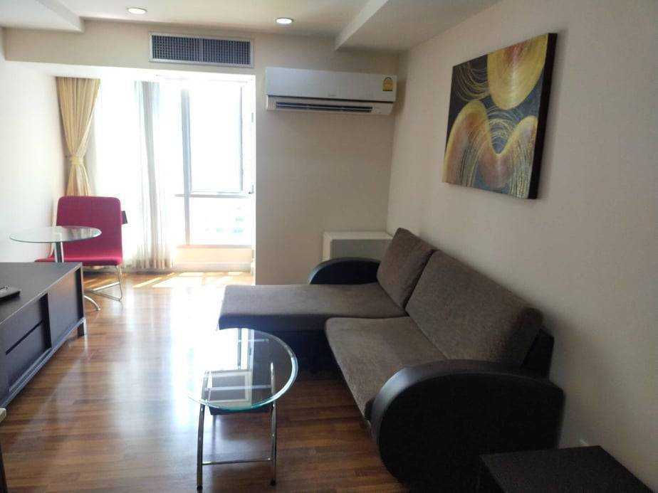 Condo for rent, The Trendy Condominium project, 65 sq m., near BTS Nana Loading...