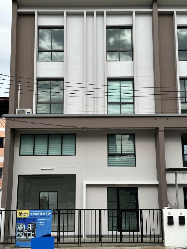 For RentShop HousePathum Thani,Rangsit, Thammasat : 🏬📌Commercial building for rent, 3 floors, location: Sena Avenue 2 Rangsit-Khlong Nueng project