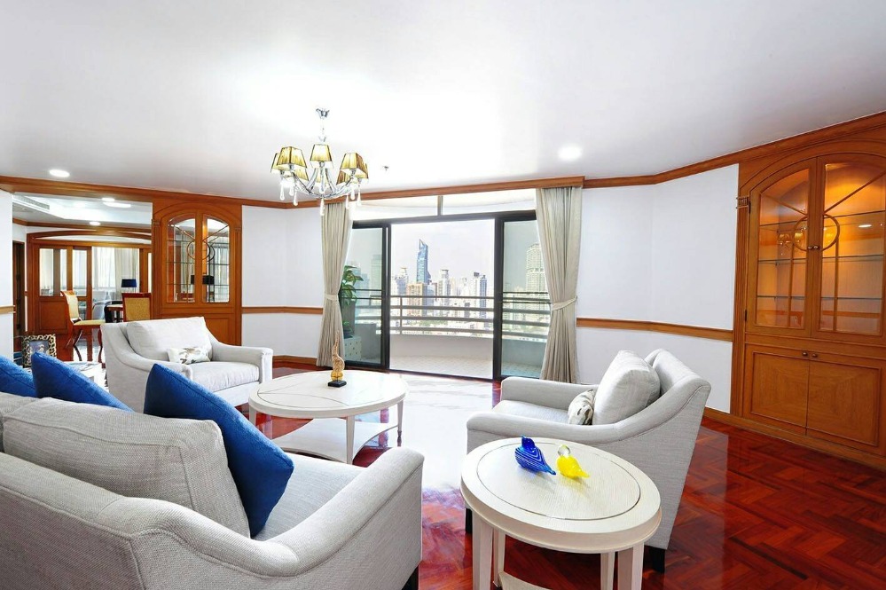 For RentCondoSukhumvit, Asoke, Thonglor : 🐶 Pet-Friendly For Rent ✨Ruamsuk Condominium✨ 3 beds, 4 baths, Near BTS Phromphong, High floor, Non-blocking view, Tel.0982645161