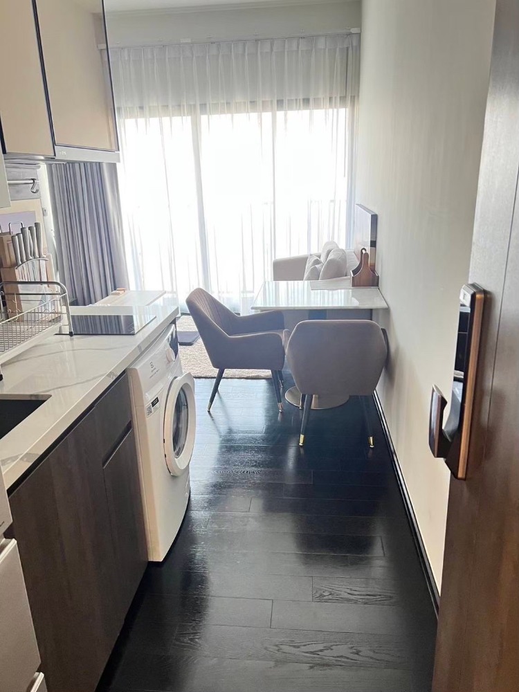 For RentCondoSukhumvit, Asoke, Thonglor : For rent Park origin thonglor 2 bedrooms, 1 bathroom, 40++ floor, with bathtub, unblocked view