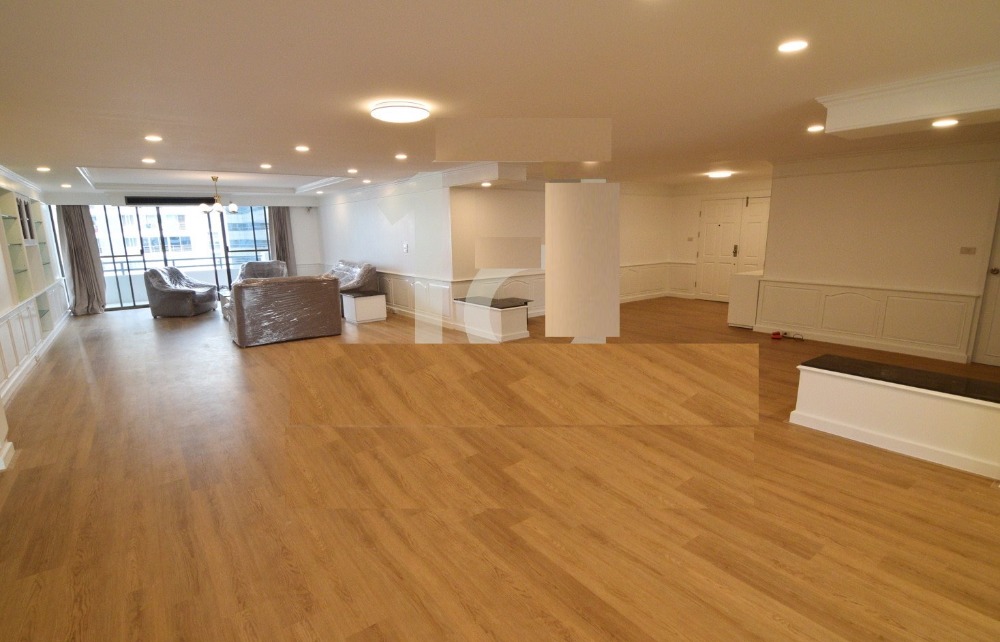 For RentCondoSukhumvit, Asoke, Thonglor : Wattana Height for rent in Sukhumvit Soi 19, 4 bedrooms 4 bathrooms 320 Sqm 120,000 per month m
