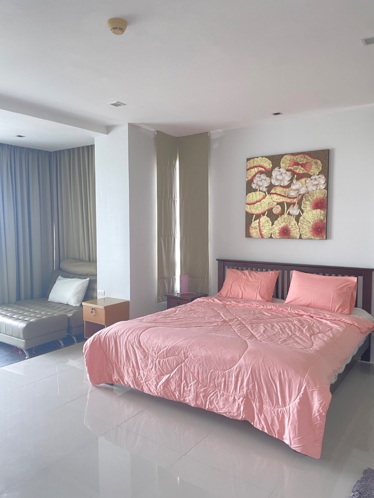 For RentHotel&Apartment BusinessHuahin, Prachuap Khiri Khan, Pran Buri : Corner room, front balcony with Panorama sea view Back mountain view