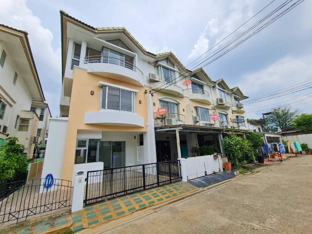 For SaleTownhomeRatchadapisek, Huaikwang, Suttisan : Townhome Supalai Ville Ratchada 32 / 4 bedrooms (FOR SALE), Supalai Ville Ratchada 32 / Townhome 4 Bedrooms (FOR SALE) MEAW534