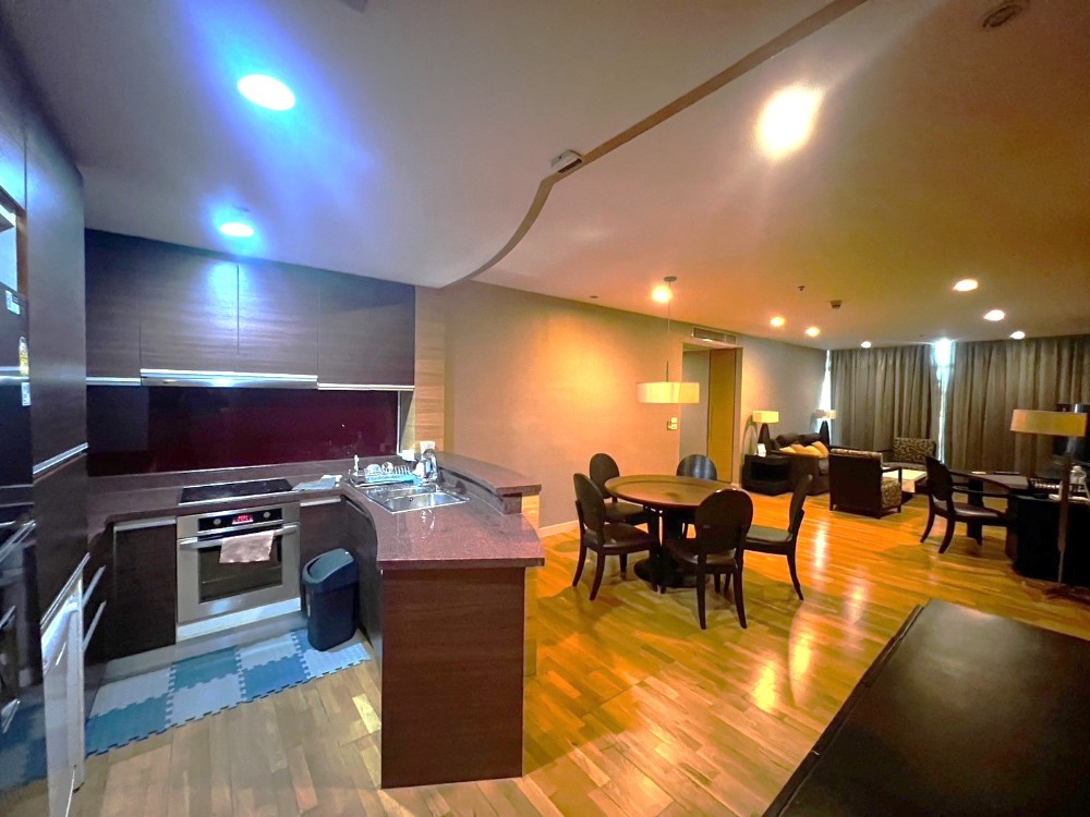ให้เช่าคอนโดสาทร นราธิวาส : ให้เช่า คอนโด Condo Urbana สาทร ขนาดห้อง 70 ตร.ม.