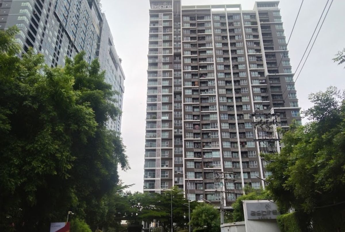 For RentCondoRama9, Petchburi, RCA : ASPIRE RAMA9 17000 vacant 1 bedroom 39 sq m high floor