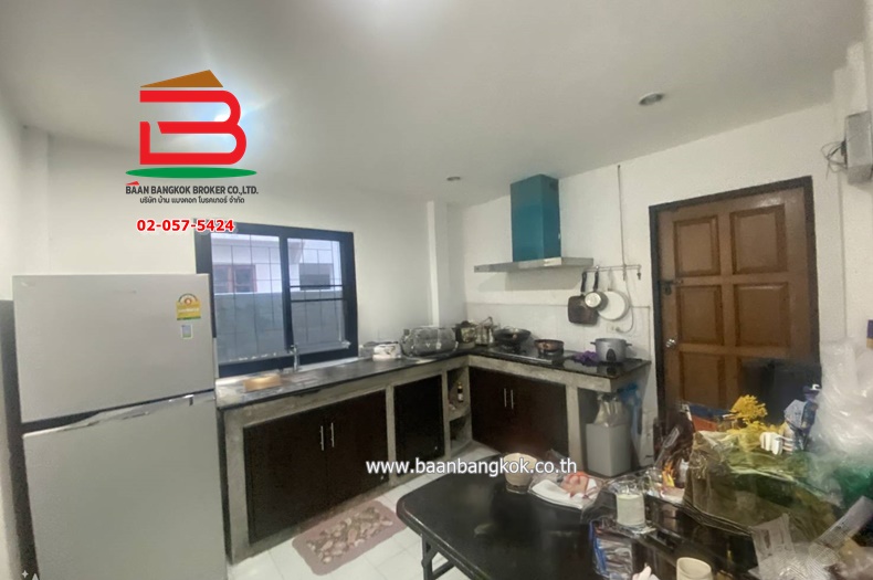 Single house, Chuenkamolniwet Village 4 (Soi Ram Intra 60), area 70 sq m, near Sinphaet Hospital, Ram Intra Road, Khan Na Yao Subdistrict, Bang Kapi District, Bangkok Loading...
