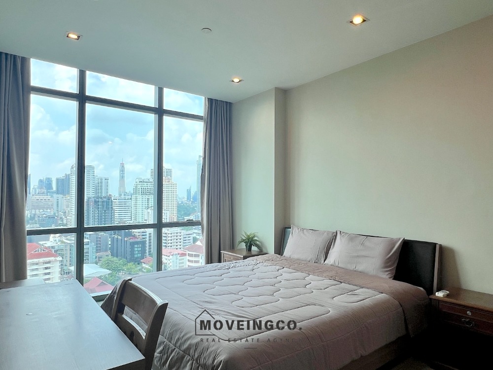 สตูดิโอกว้างขวางพร้อมวิวเมือง เพียง 600 เมตรจาก BTS อโศก! Loading...