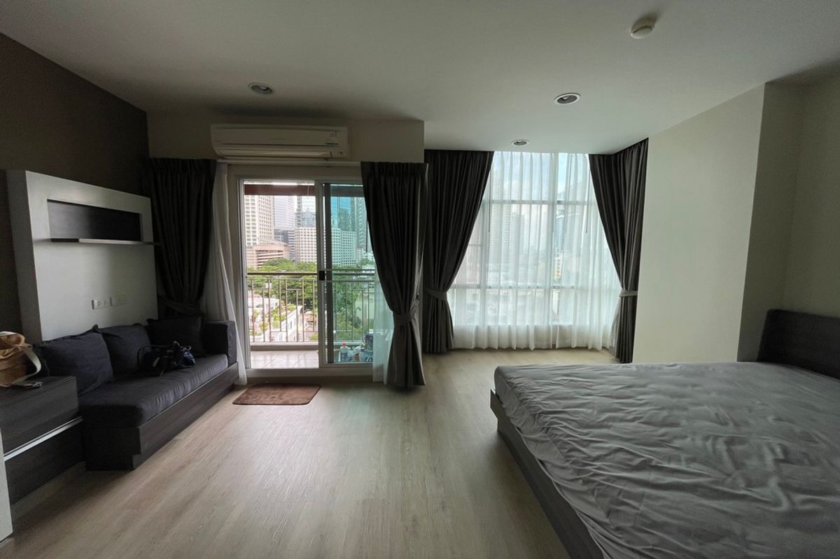 ให้เช่าคอนโดสาทร นราธิวาส : เช่าด่วน !! Centric Sathorn St Louis 1 bed 47sq.m. ห้องมุม ไซด์ใหญ่พิเศษ เพียง 23,000 บาทเท่านั้น