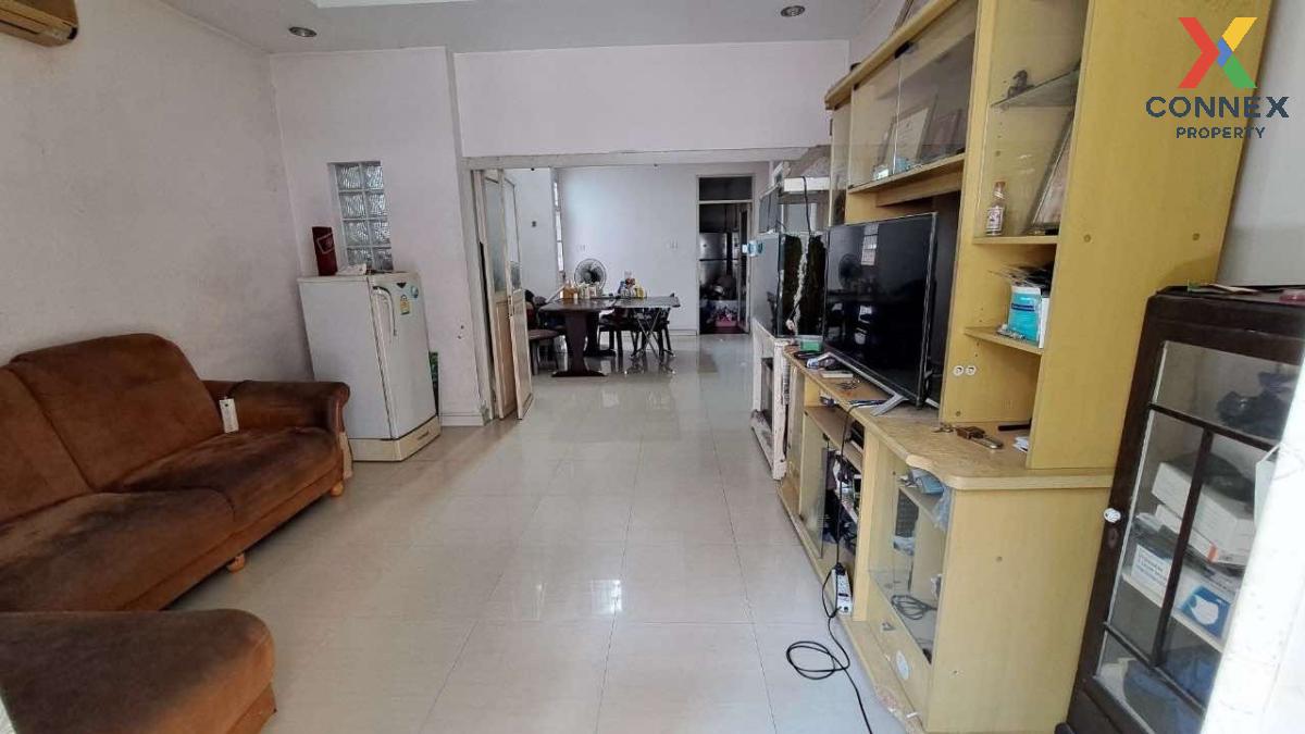 For SaleHouseRama9, Petchburi, RCA : For Sale Single house, Soi Sutthiphon 2 , Din Daeng , Din Daeng , Bangkok , CX-108914