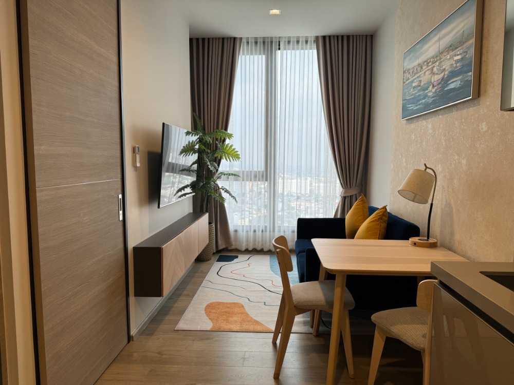 For RentCondoLadprao, Central Ladprao : For rent, 35 square meters, beautifully decorated, city view, high floor