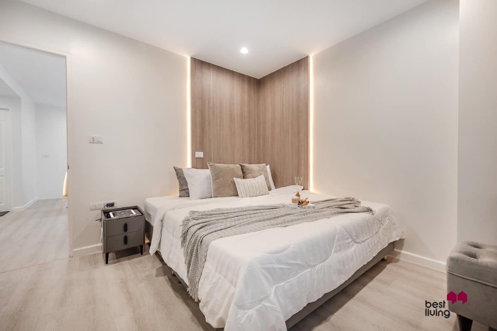 For SaleCondoChokchai 4, Ladprao 71, Ladprao 48, : The large room size is 46.75 sq.m., can be decorated in your style of MRT Phawana