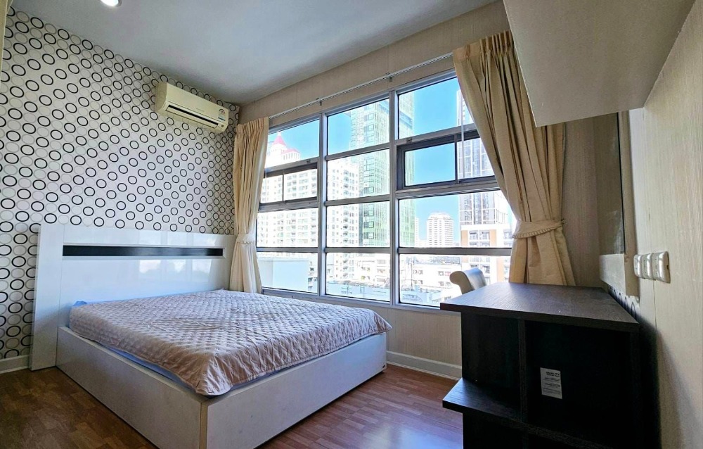For RentCondoRatchathewi,Phayathai : Baan Klang Krung Siam-Pathumwan 3 bedrooms 3 bathrooms** | 115 sq m. | 11th floor, Building B