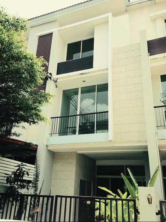 For RentTownhomeRama3 (Riverside),Satupadit : Townhouse for rent, 3 floors, Thanapat Village, Chong Nonsi, Rama 3