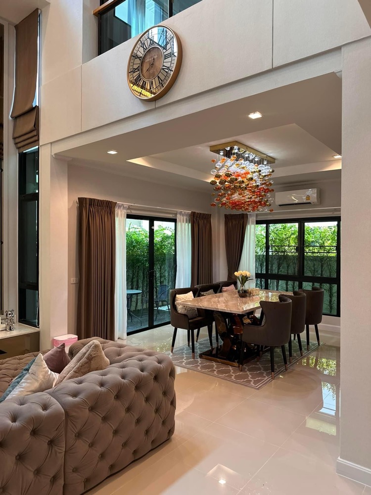 For Rent: Detached House, Supalai Essence Suanluang, 6 Bedrooms /5 Bathrooms *Fully Furnished /WiFi* Ready to move in Loading...