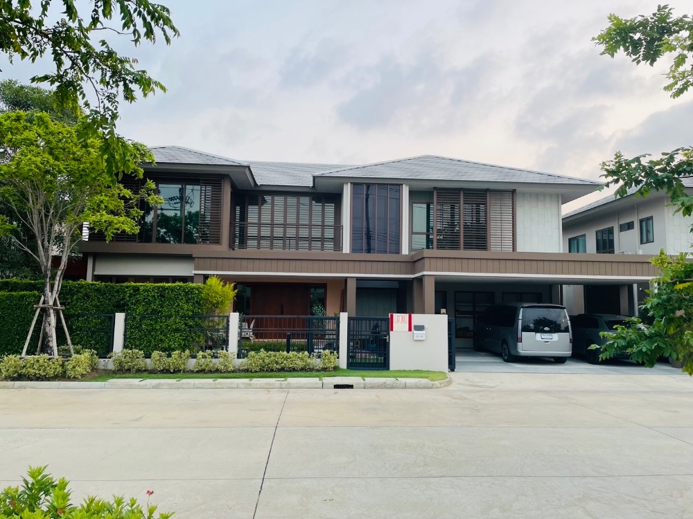 āļāļēāļĒāļāđāļēāļāļāļąāļāļāļēāļāļēāļĢ āļĻāļĢāļĩāļāļāļĢāļīāļāļāļĢāđ : ðĄ Luxury Home for Sale - Burasiri Krungthepkreetha - Spacious, Ready to Move In, Fully Furnished! ðĄ